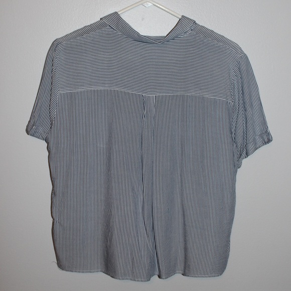 Top! - Picture 2 of 4